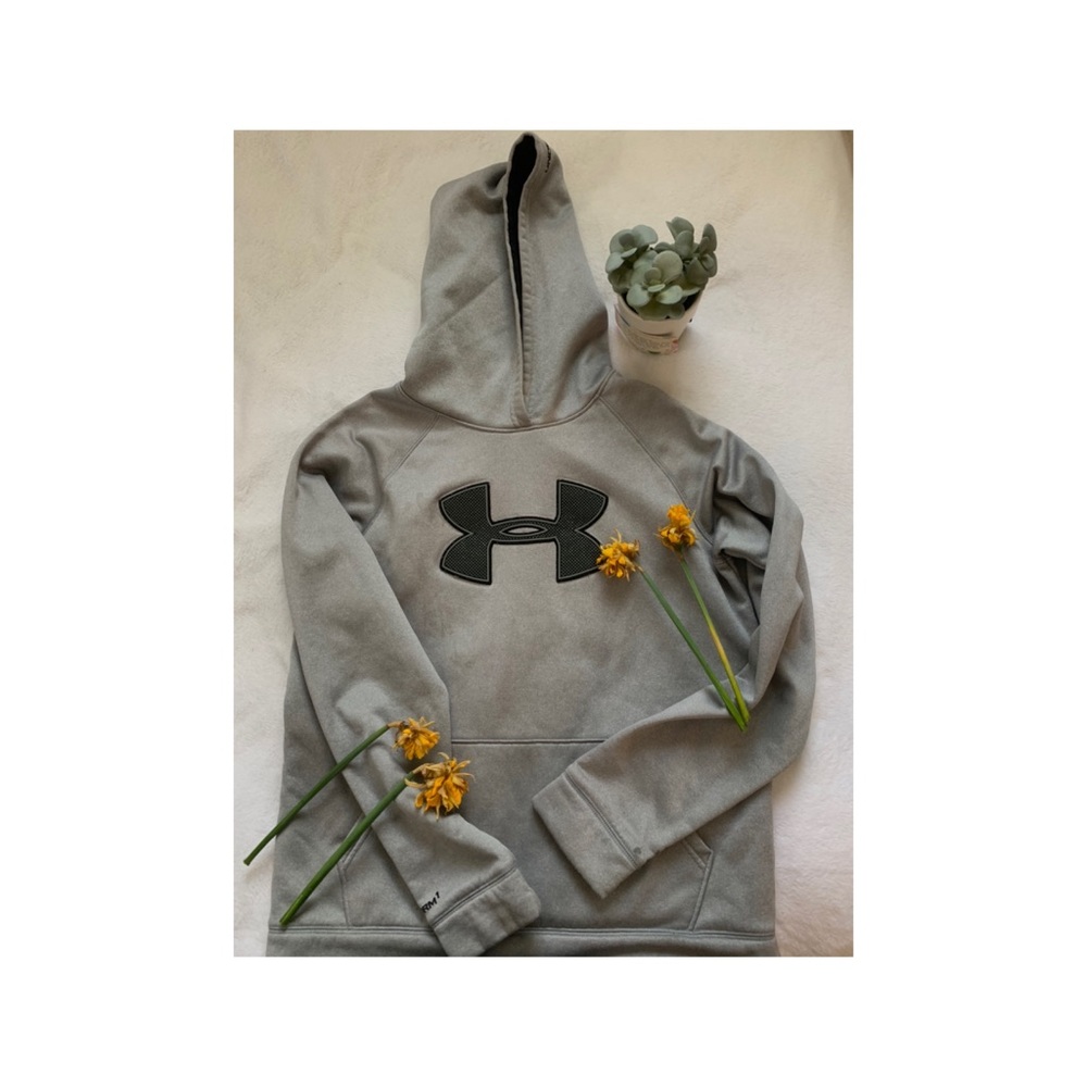 UNDERARMOUR hoodie! Super cheap. There’s a reason!